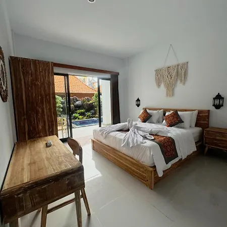 Nengahs Hideaway Hotel