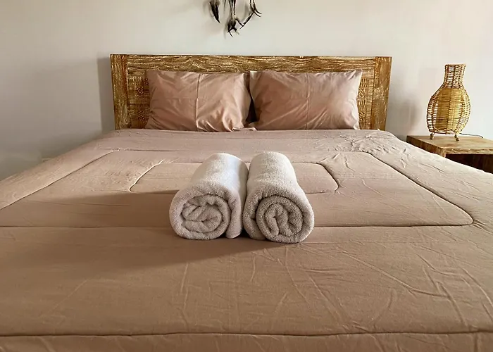 Nengahs Hideaway Homestay